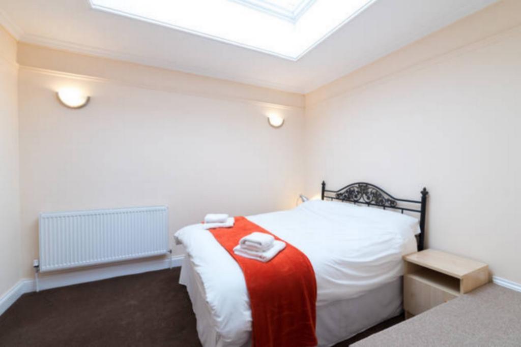Gazeley Manor House - Central Huntingdon Extérieur photo