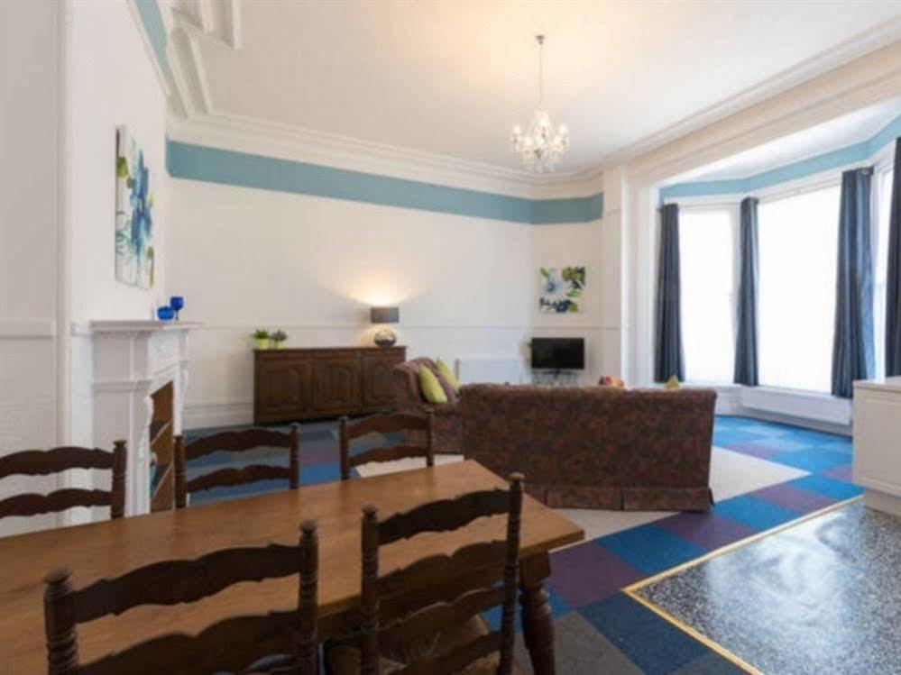 Gazeley Manor House - Central Huntingdon Extérieur photo